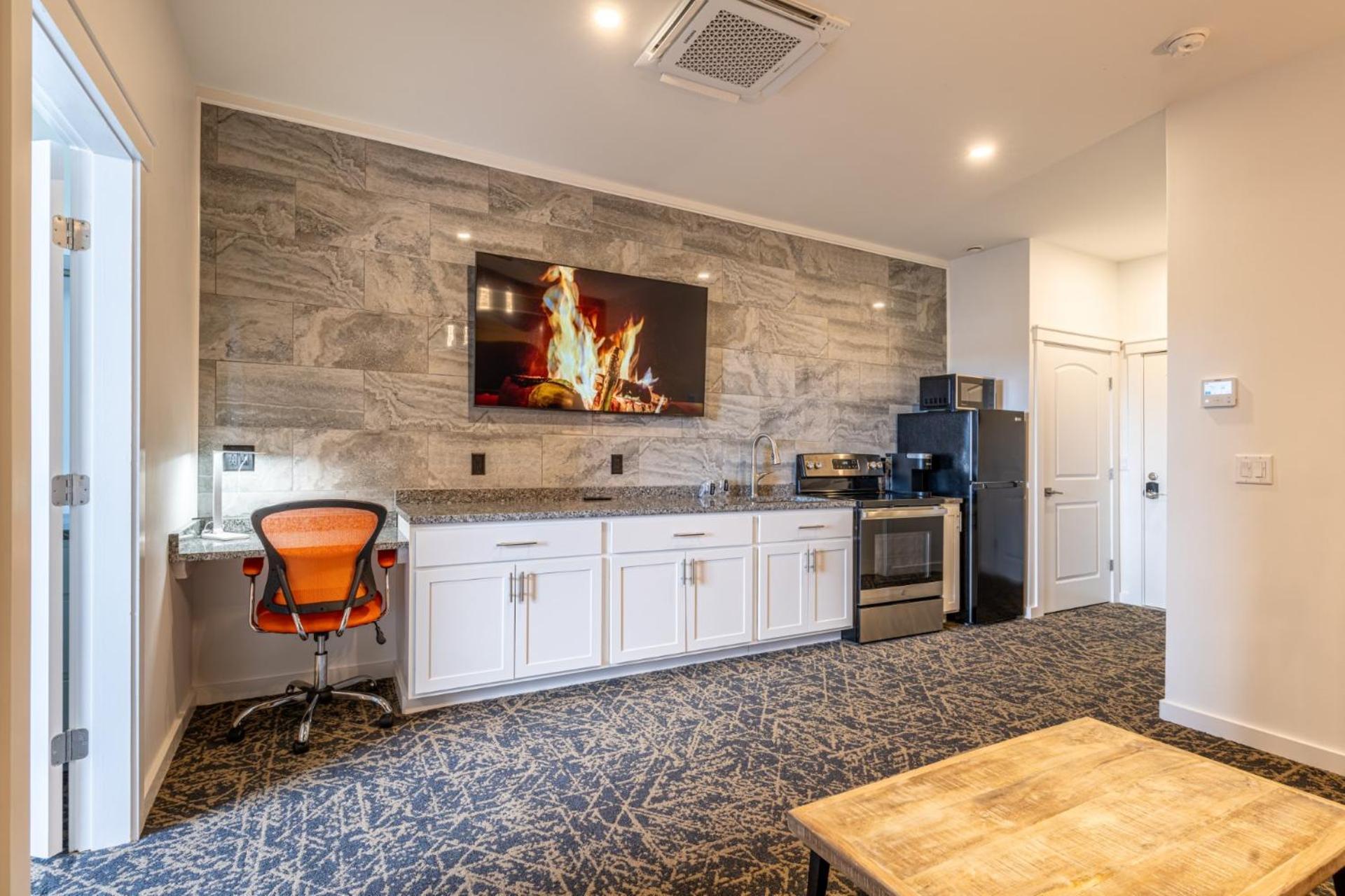 Stone Park Ellsworth-Bar Harbor Aparthotel Ngoại thất bức ảnh